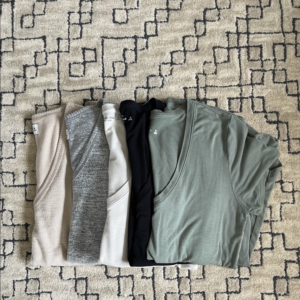Abercrombie and Fitch tops size medium
